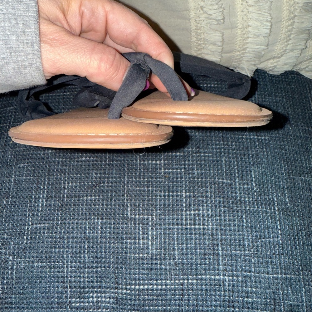Torrid Black and Tan Women's Sandals - Picture 4 of 6